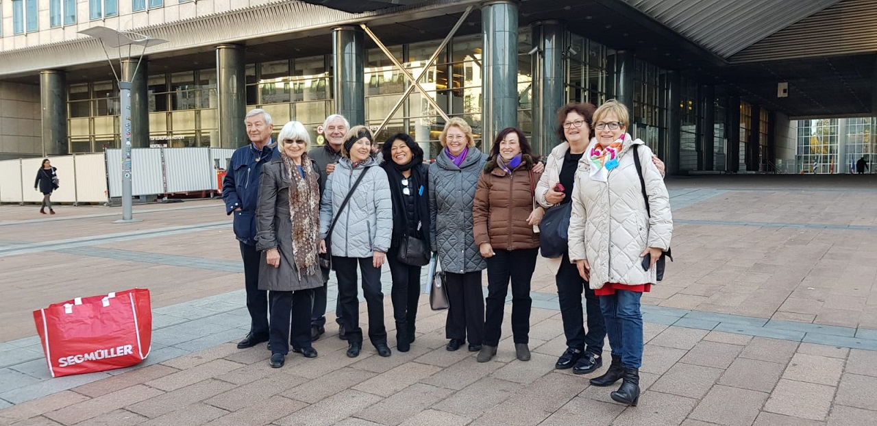 German team in front of the EU Parliament